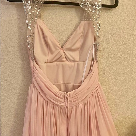 Windsor Blush V-Neck Prom Dress - Picture 3 of 10